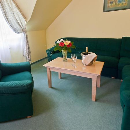 Parkhotel Na Baracke Nova Dubnica Phòng bức ảnh