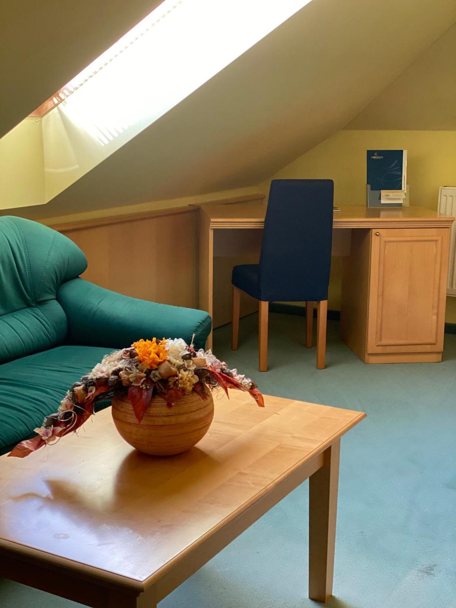 Parkhotel Na Baracke Nova Dubnica Ngoại thất bức ảnh