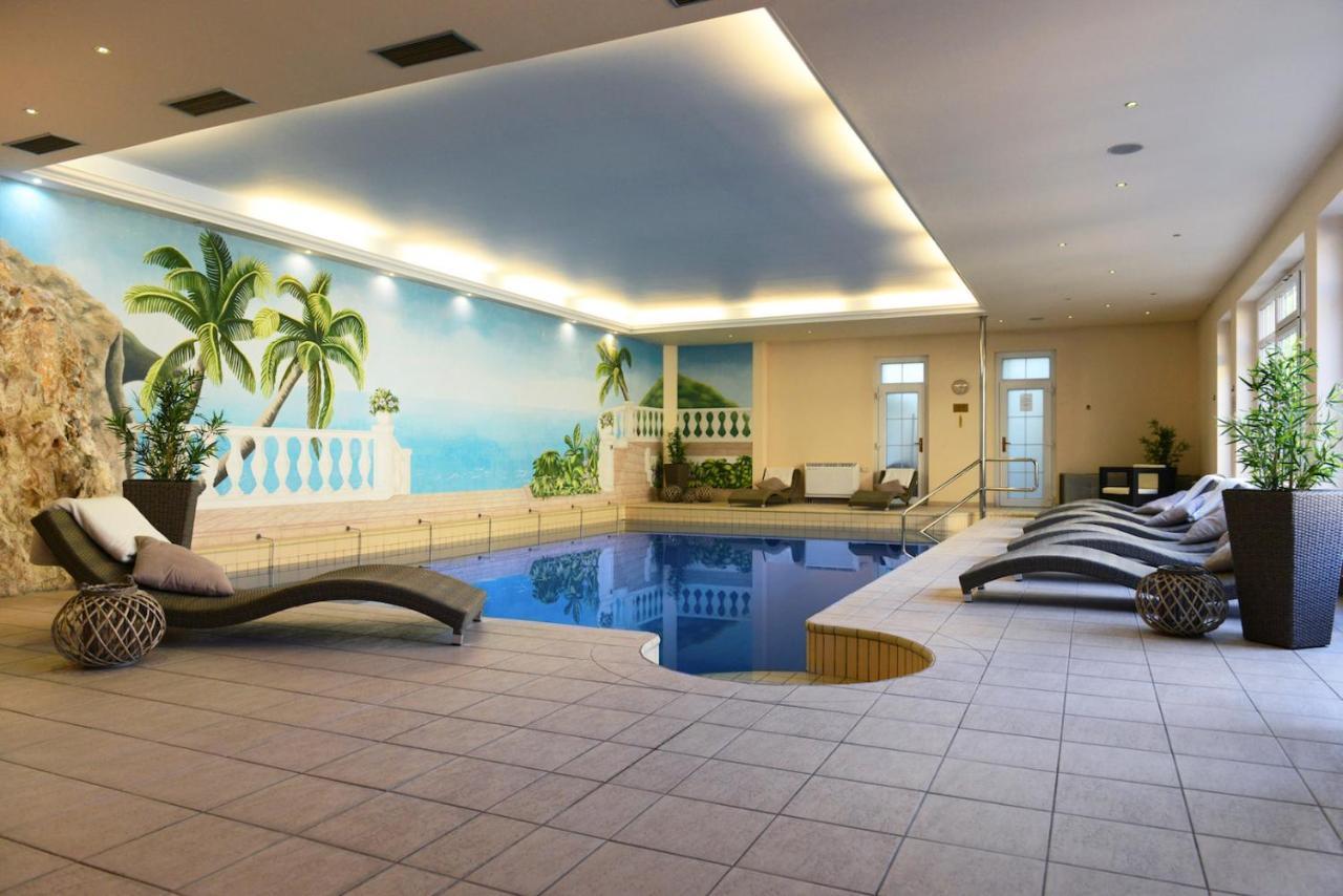 Parkhotel Na Baracke Nova Dubnica Ngoại thất bức ảnh